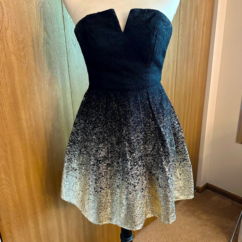 B. Smart Black & Gold Lace Strapless Semi-Formal Dress, EUC, 1
